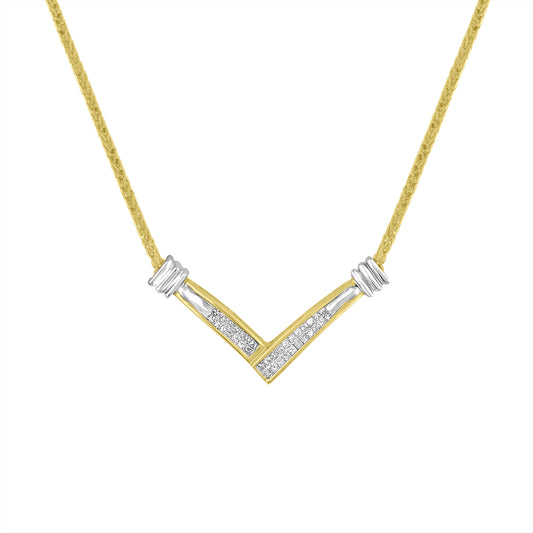 14K Yellow and White Gold 1/4 Cttw Princess Cut Diamond Channel-Set 'V' Shape 18" Pendant Necklace (H-I Color, SI2-I1 Clarity)